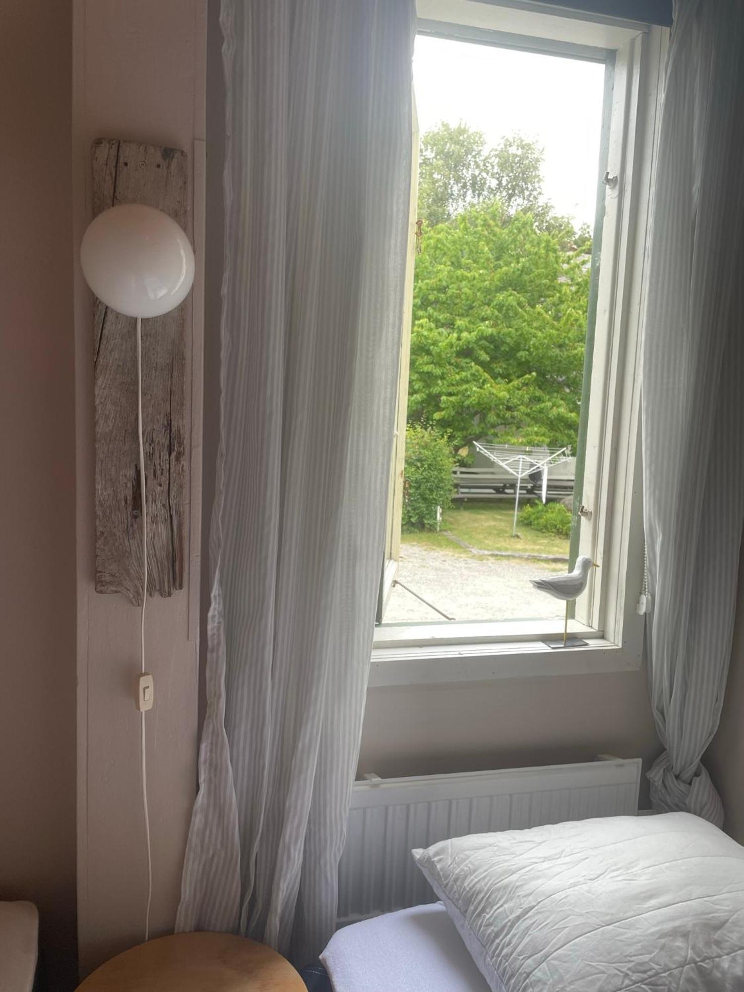 Kustnaera Vandrarhem Hamburgsund Exterior foto
