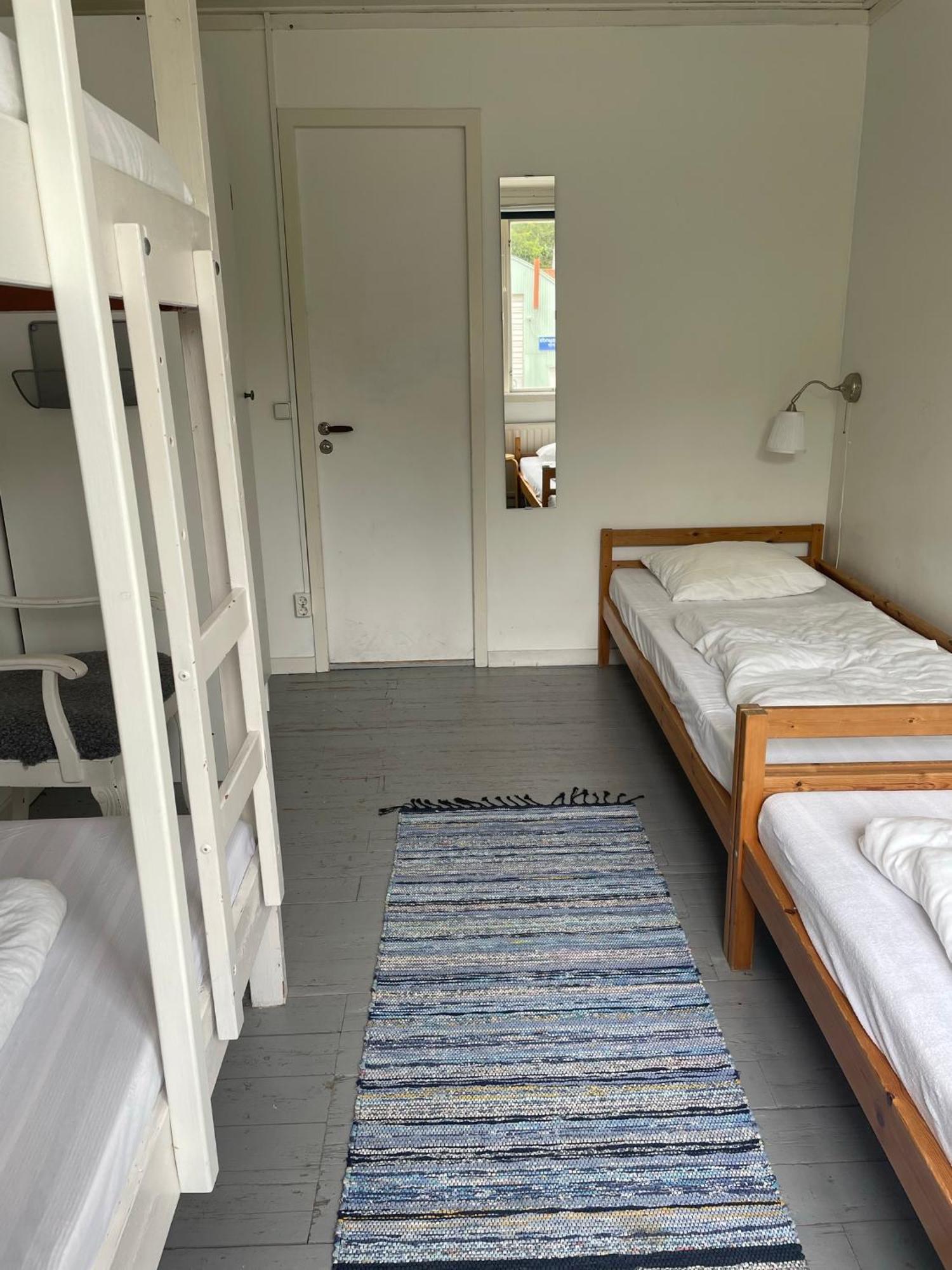 Kustnaera Vandrarhem Hamburgsund Quarto foto